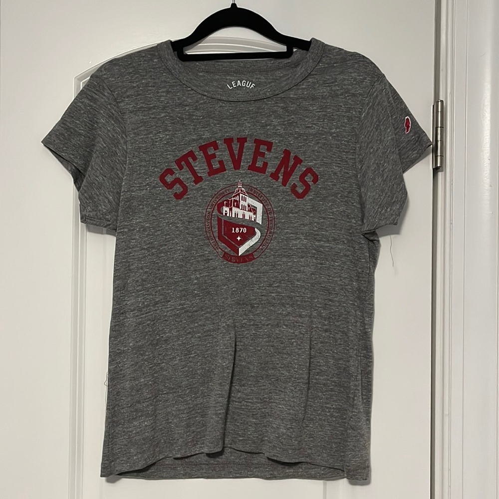 Stevens University t-shirt small
